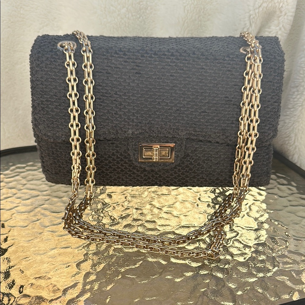 Elegant Black Textured Chain Bag - Vegan